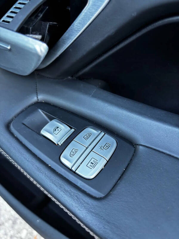 2017 BMW 7 Series 750i