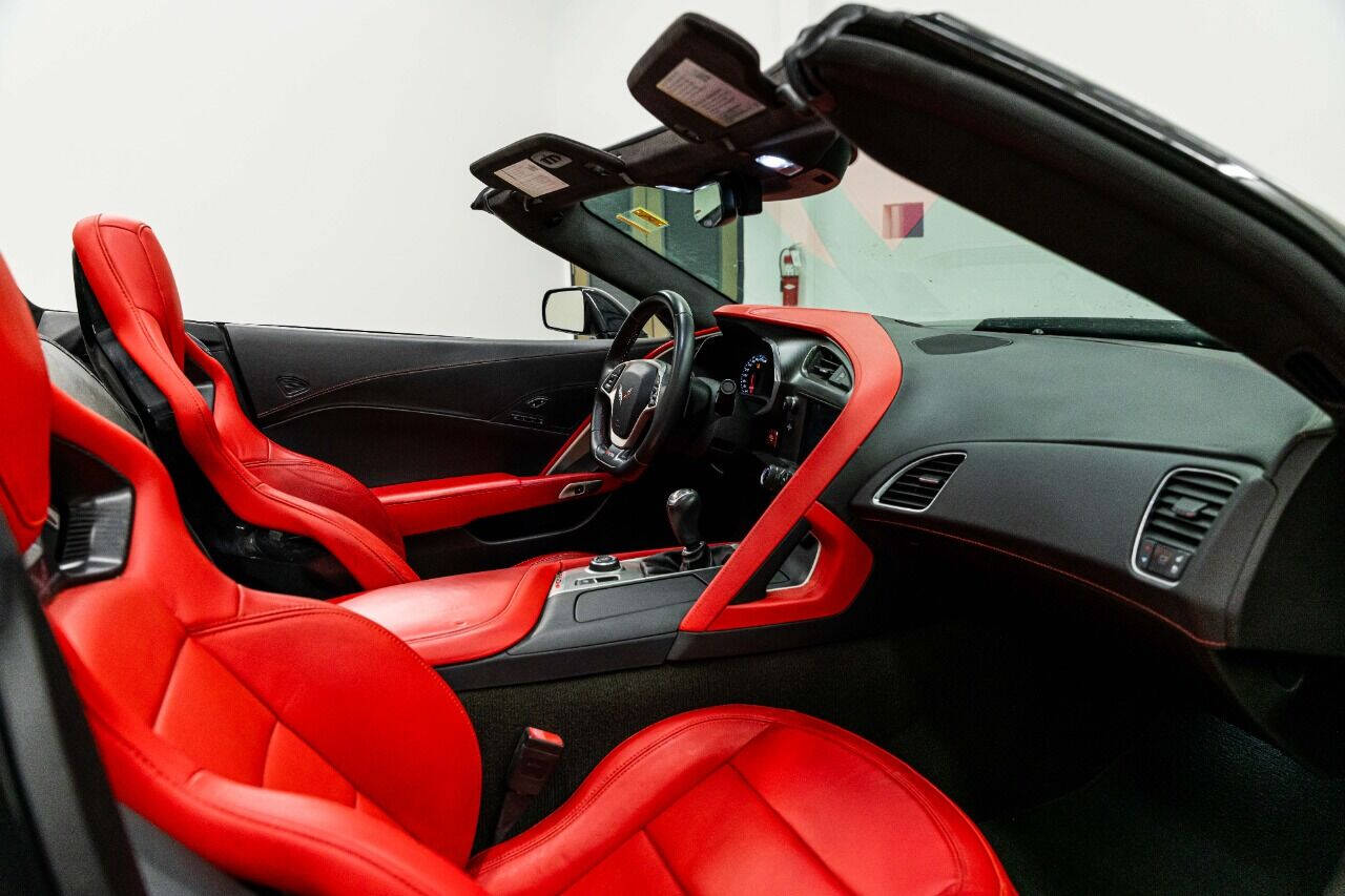 2015 CHEVROLET Corvette Convertible - $56,999