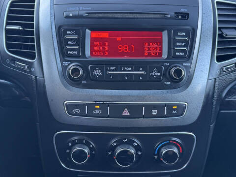 2015 Kia Sorento LX