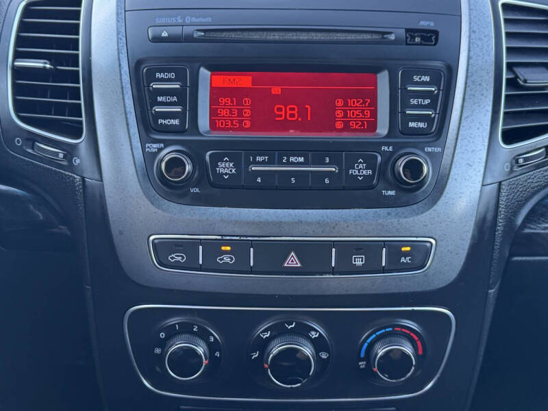 2015 Kia Sorento LX