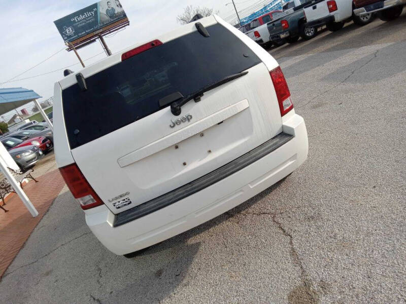 2006 Jeep Grand Cherokee Laredo