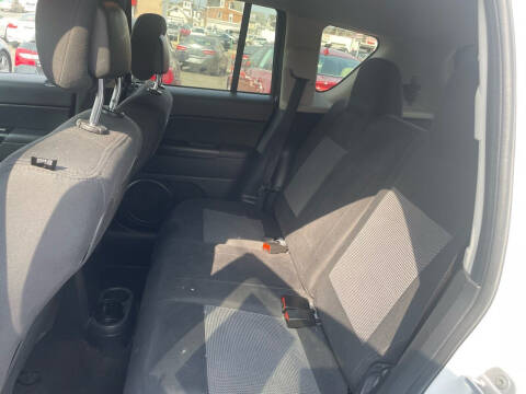 2011 Jeep Compass Sport