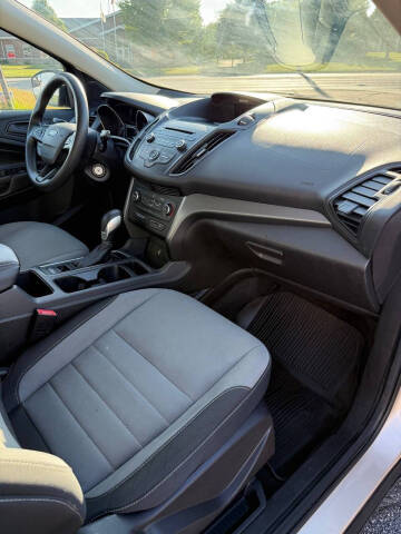 2017 Ford Escape S