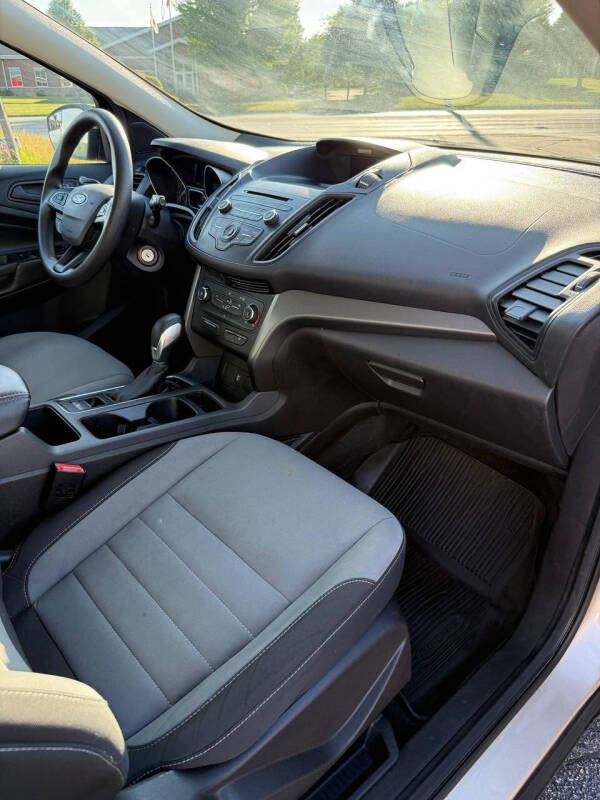 2017 Ford Escape S
