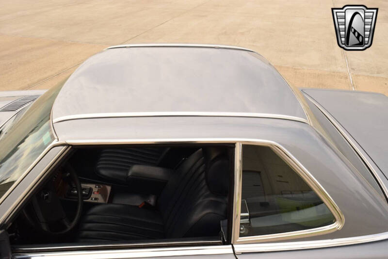 1982 Mercedes-Benz 380-Class 380 SL