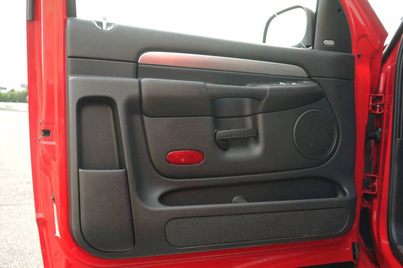 2005 Dodge Ram 1500 SRT-10