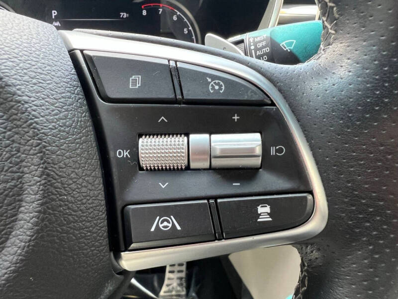 2023 Genesis G70