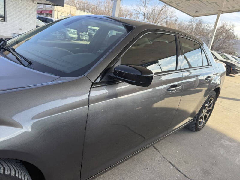 2018 Chrysler 300 Touring