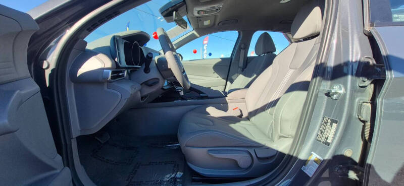 2023 Hyundai Elantra Hybrid Blue