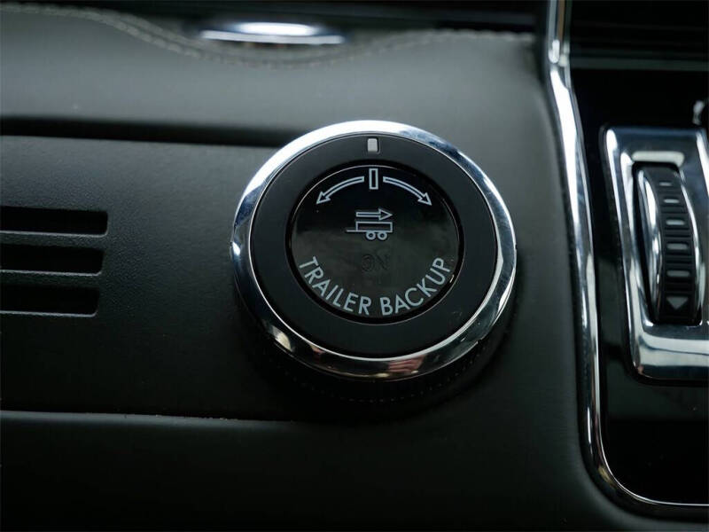 2022 Lincoln Navigator Black Label