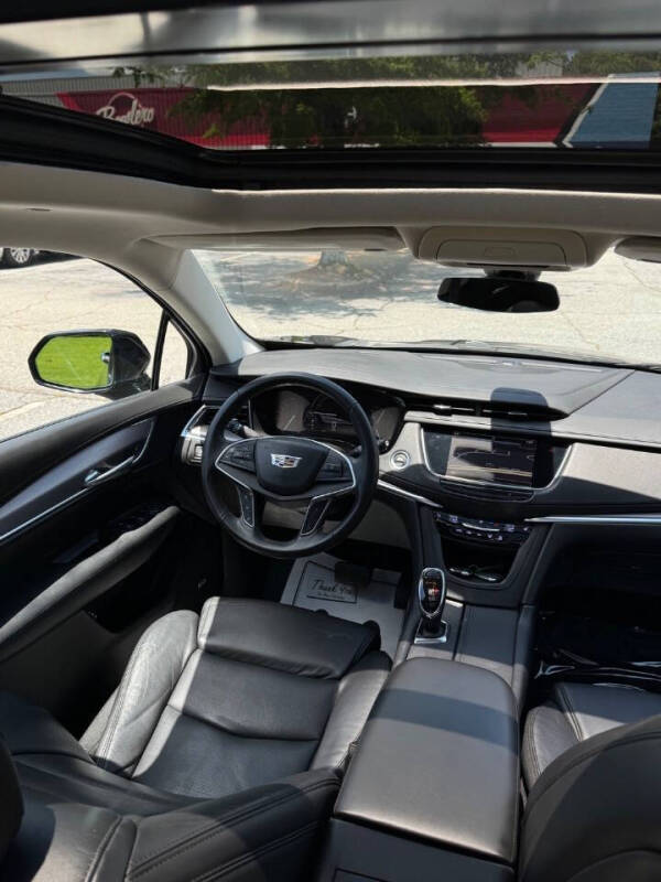 2017 Cadillac XT5 Luxury