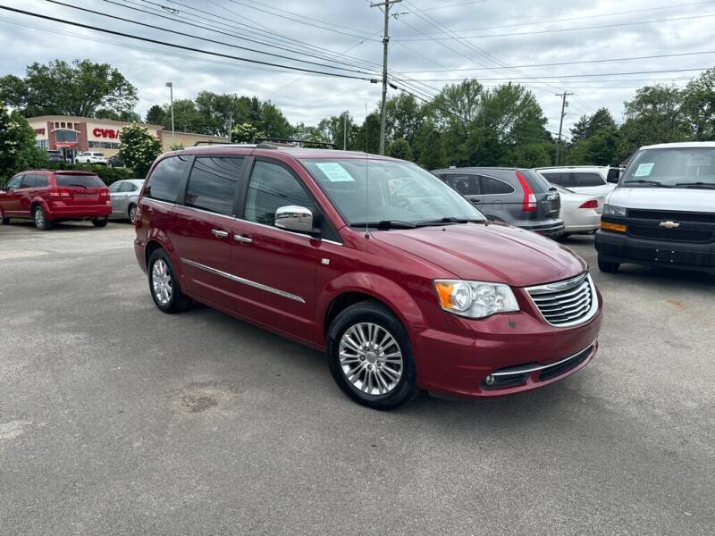 2014 Chrysler Town and Country for sale at Doug Dawson Motor Sales in Mount Sterling KY