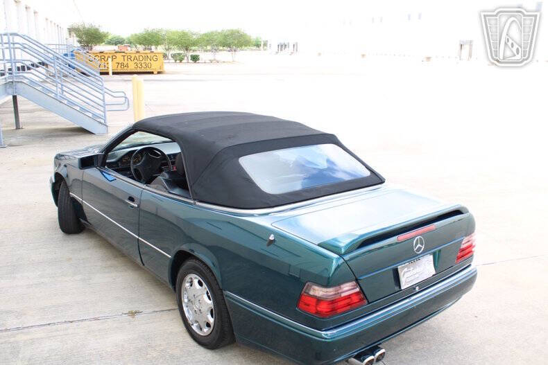 1994 Mercedes-Benz E-Class E 320