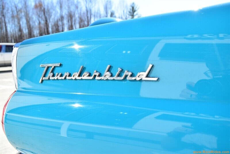 1956 Ford Thunderbird