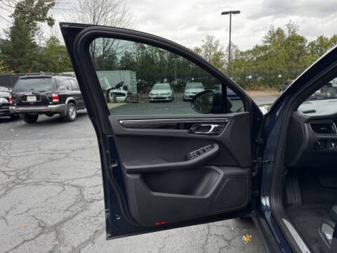 2015 Porsche Macan S