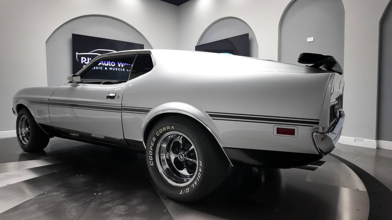 1972 Ford Mustang 22