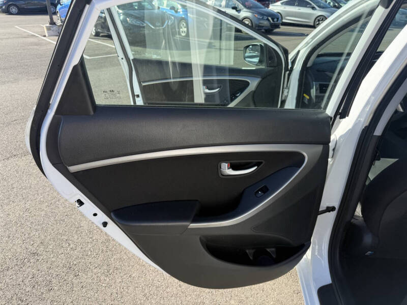 2017 Hyundai Elantra GT