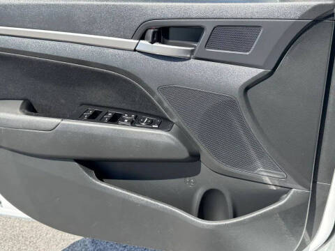 2020 Hyundai Elantra