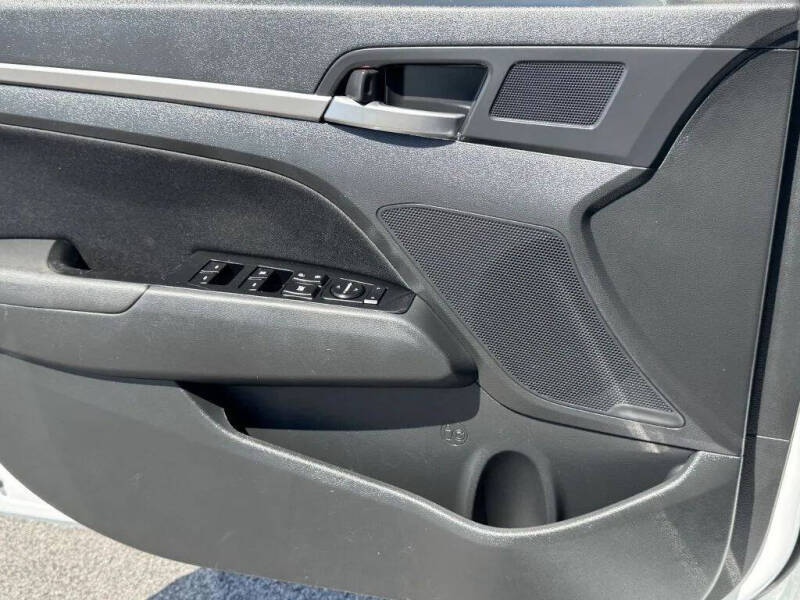 2020 Hyundai Elantra