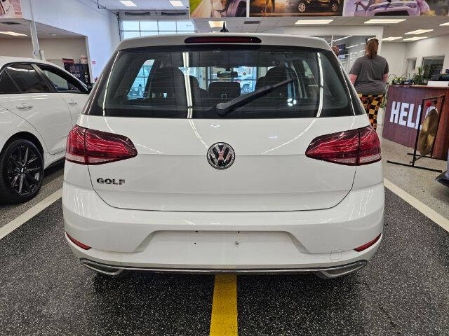2019 Volkswagen Golf SE