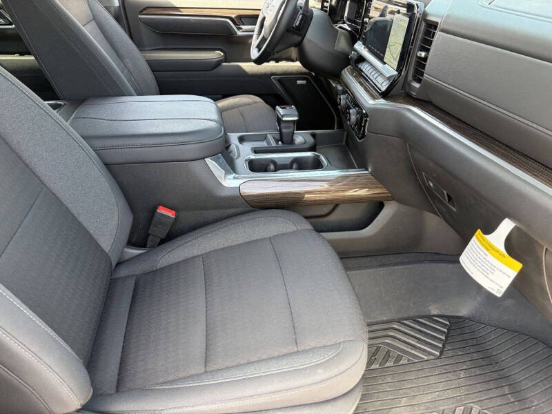 2025 Chevrolet Silverado 1500