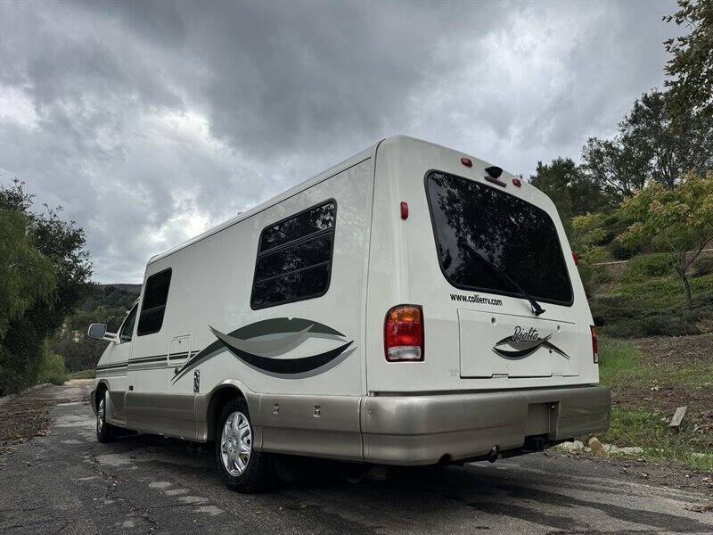 2002 Winnebago Rialta 22QD