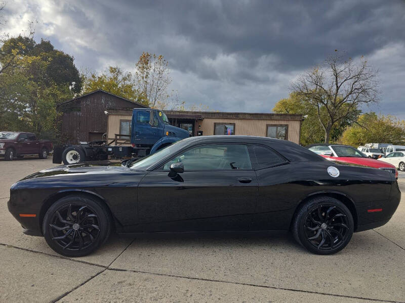 2017 Dodge Challenger SXT