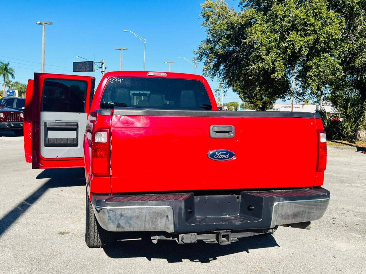 2013 Ford F-250 Super Duty  - $23,950