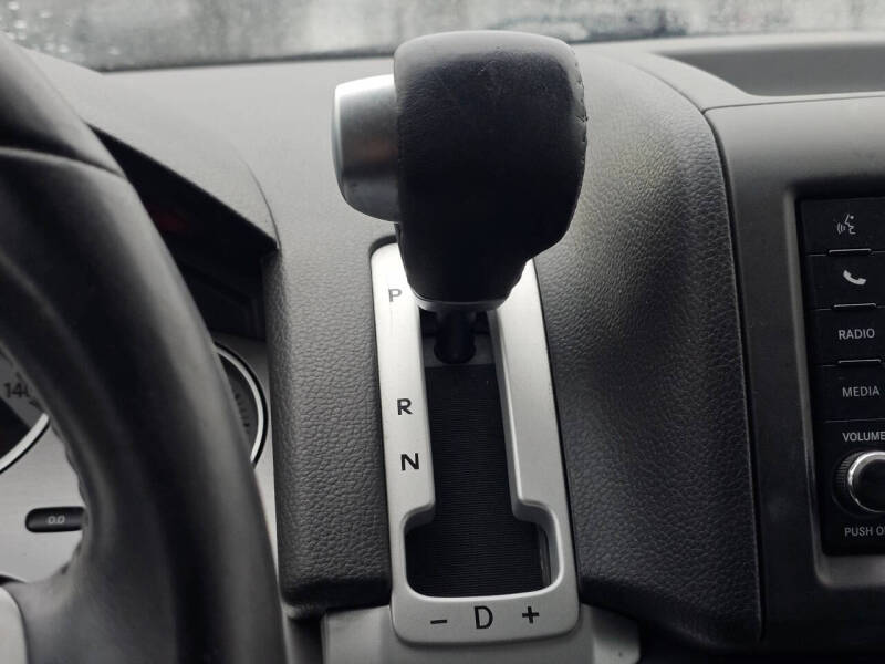 2012 Volkswagen Routan