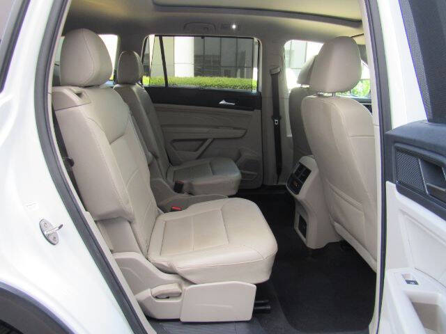 2022 Volkswagen Atlas V6 SE