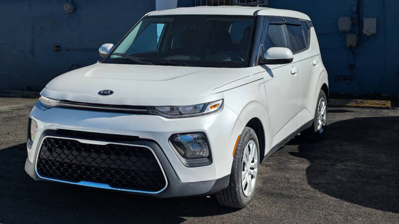 2021 Kia Soul for sale at SUPERAUTO AUTO SALES INC in Hialeah FL