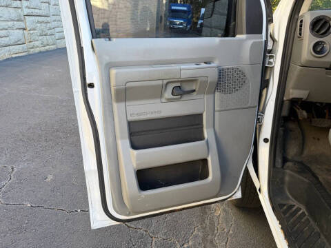 2013 Ford E-Series E-150