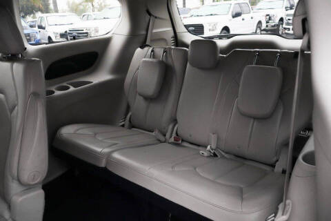 2021 Chrysler Pacifica Touring L
