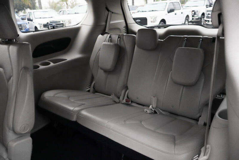 2021 Chrysler Pacifica Touring L