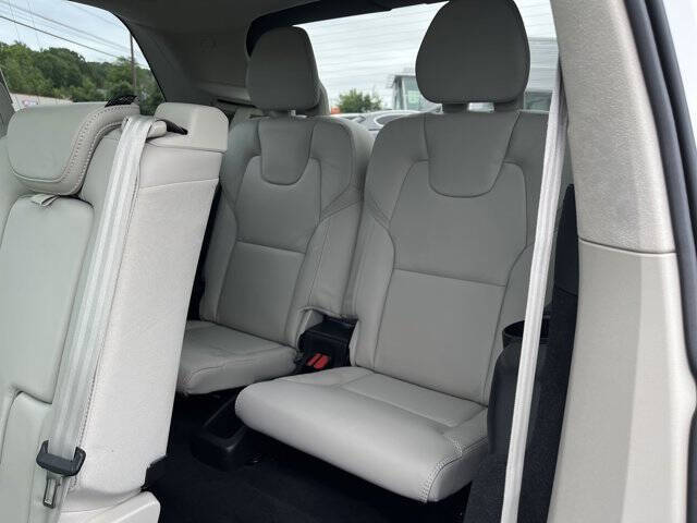 2024 Volvo XC90 Recharge T8 Ultimate Bright Theme 7P