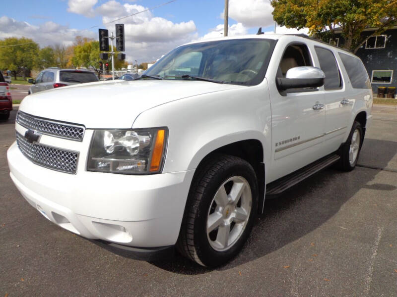 2009 Chevrolet Suburban for sale at SCHULTZ MOTORS in Fairmont MN