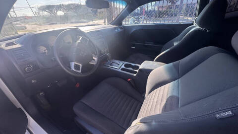2013 Dodge Challenger SXT