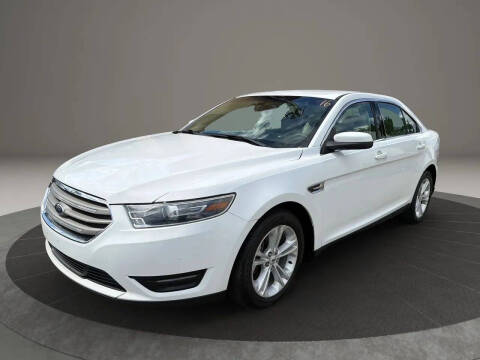 2018 Ford Taurus SEL