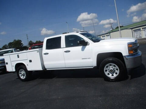2015 Chevrolet Silverado 2500HD for sale at GOWEN WHOLESALE AUTO in Lawrenceburg TN
