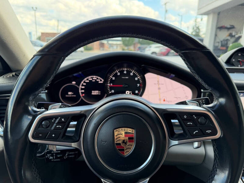 2017 Porsche Panamera 4S