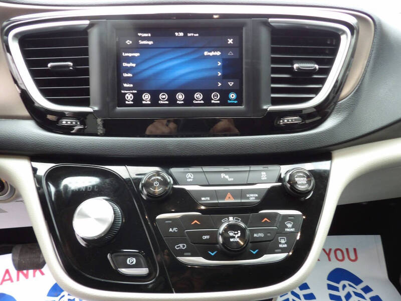 2018 Chrysler Pacifica Touring L