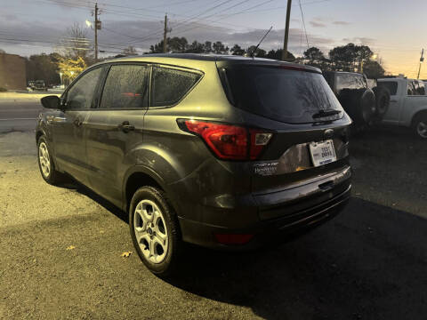 2019 Ford Escape S