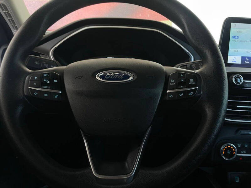 2020 Ford Escape SE
