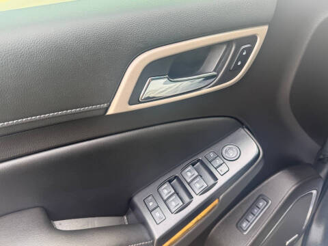 2017 GMC Yukon Denali