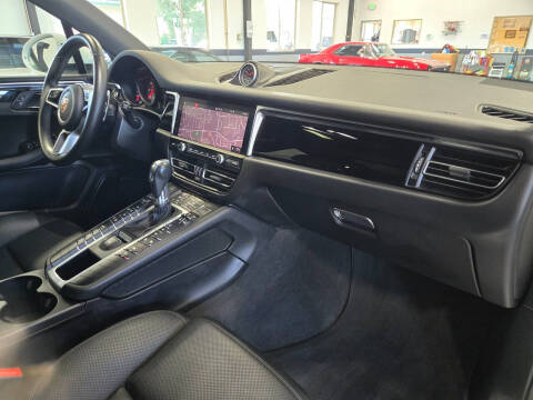 2021 Porsche Macan S