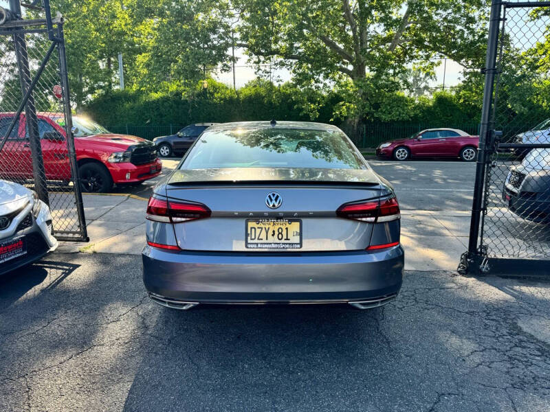 2020 Volkswagen Passat R-Line