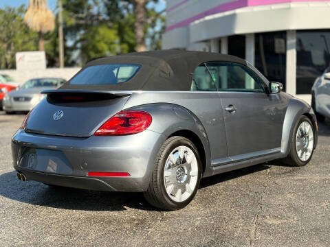 2013 Volkswagen Beetle Convertible 2.5L PZEV