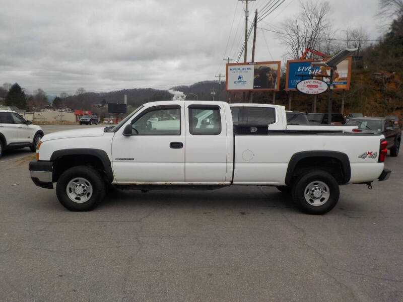 2006 Chevrolet Silverado 2500HD for sale at EAST MAIN AUTO SALES in Sylva NC