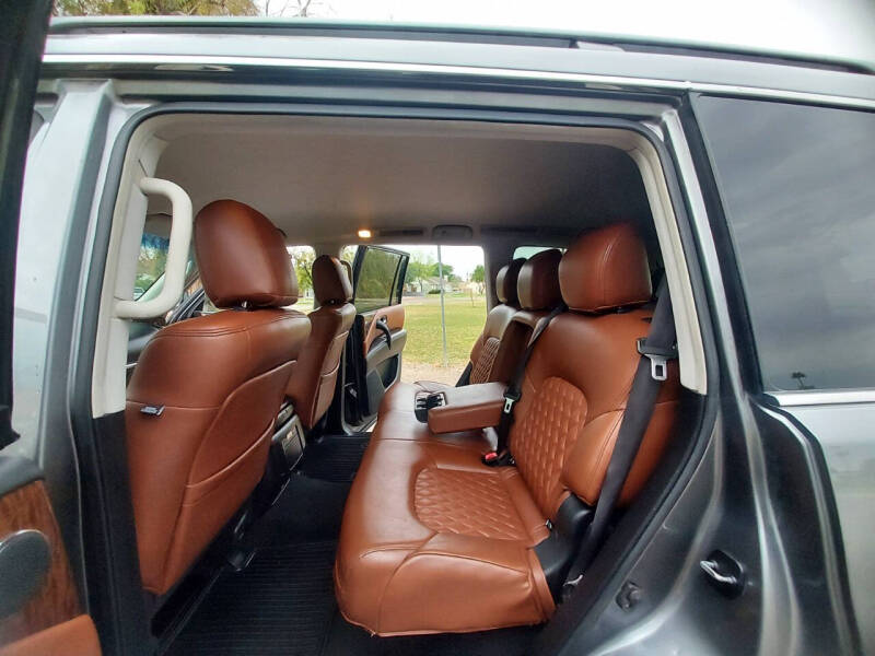 2017 Nissan Armada SV