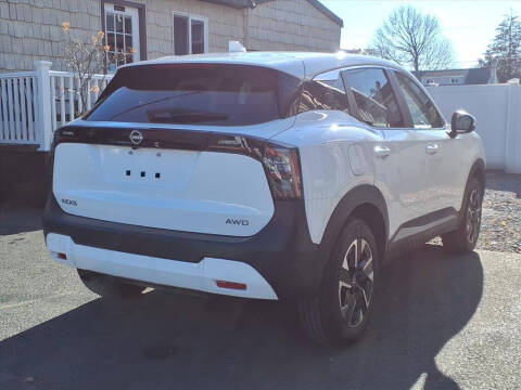 2025 Nissan Kicks SV